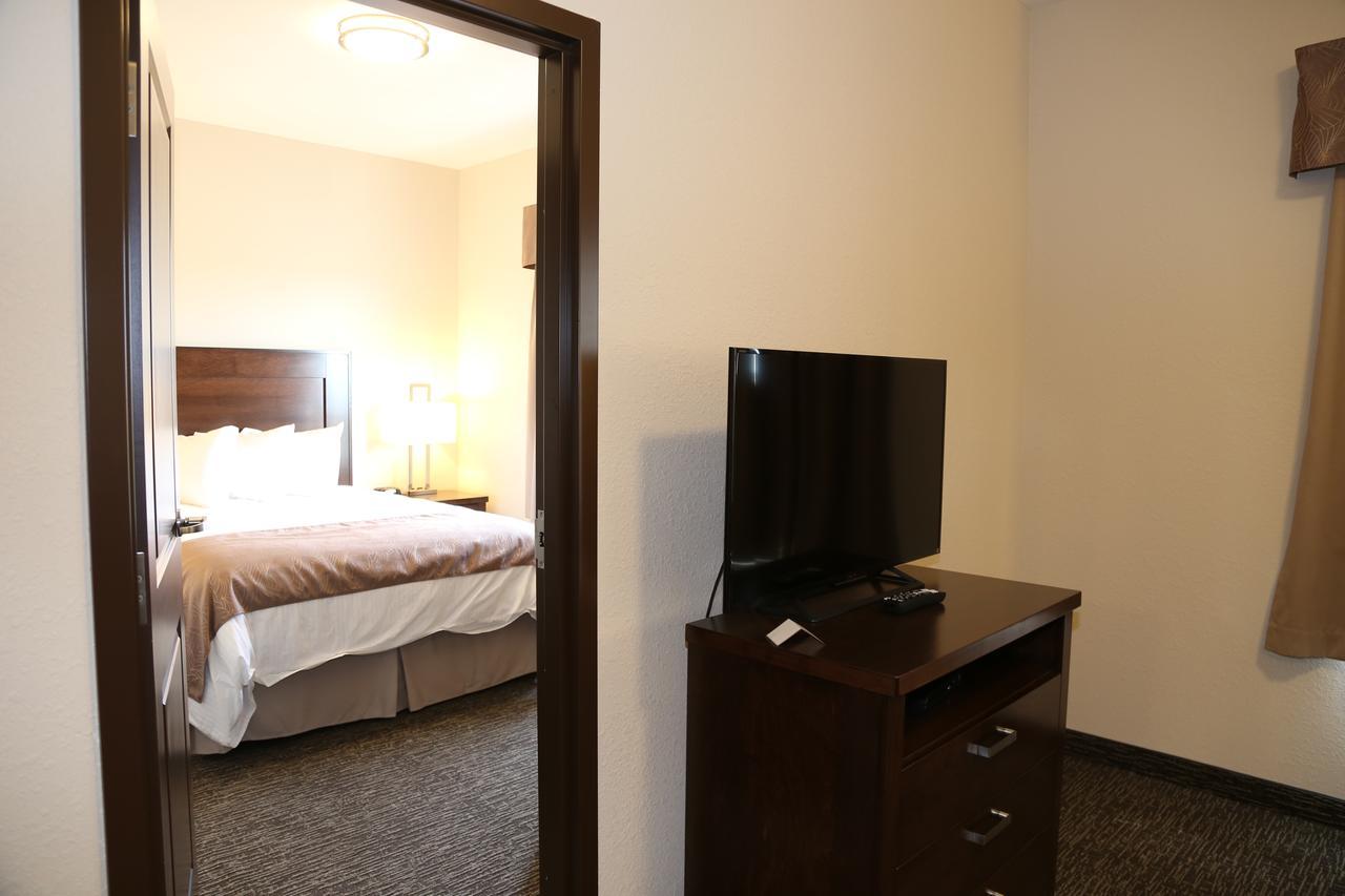 Prairie Moon Inn & Suites Macklin Eksteriør bilde