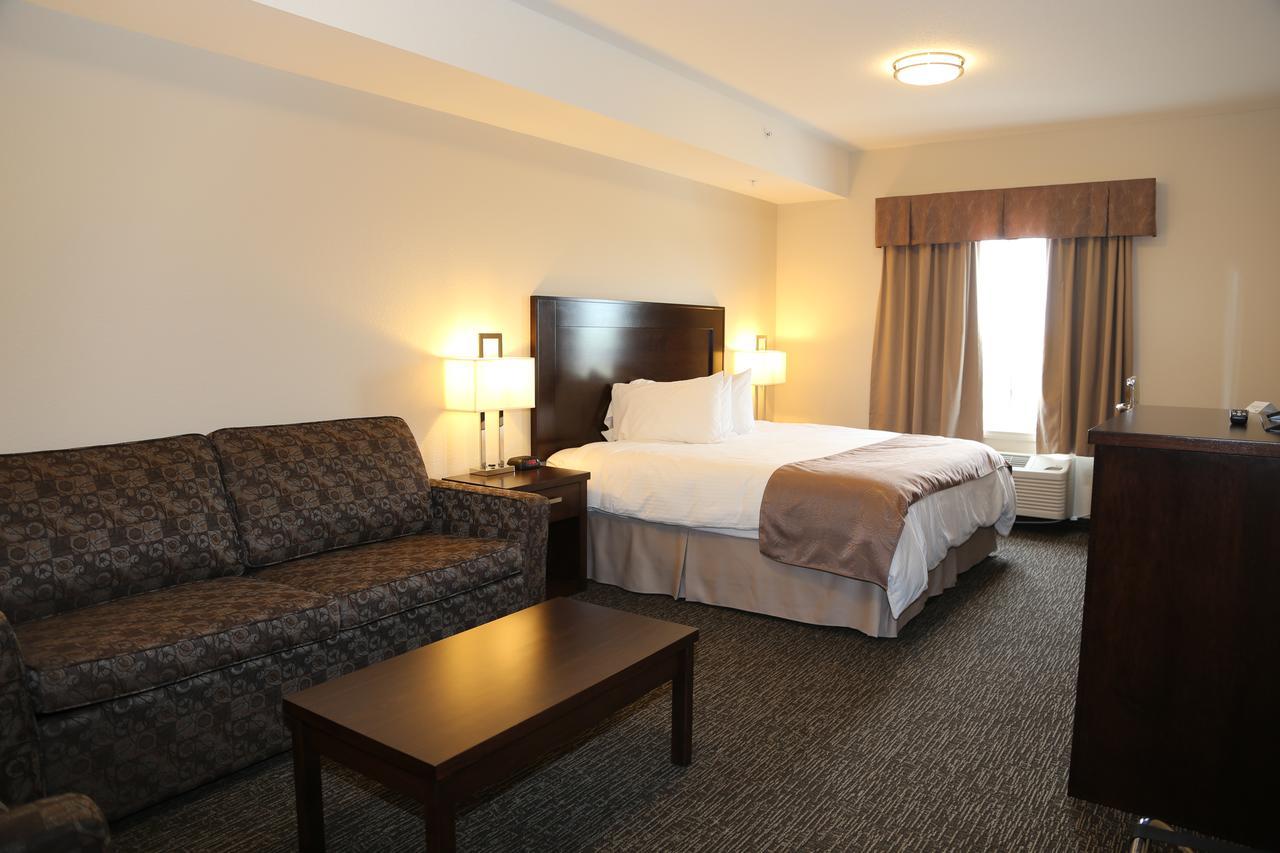 Prairie Moon Inn & Suites Macklin Eksteriør bilde